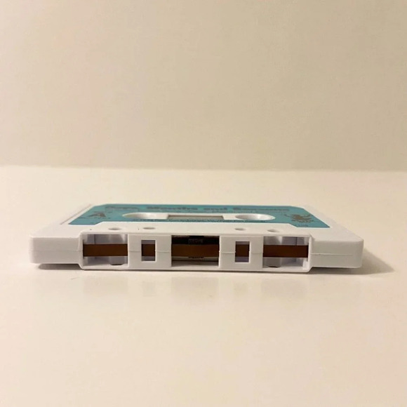 Vintage 1994 Days Months and Seasons Peter Pan Ind Cassette Tape and Book - Picture 8 of 10